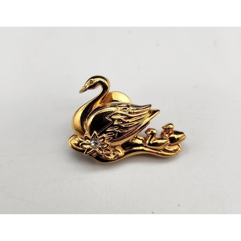 Vintage 1993 AVON Swan Precious Love Crystal Gold tone Pin Brooch‎ Tie Tac Hat